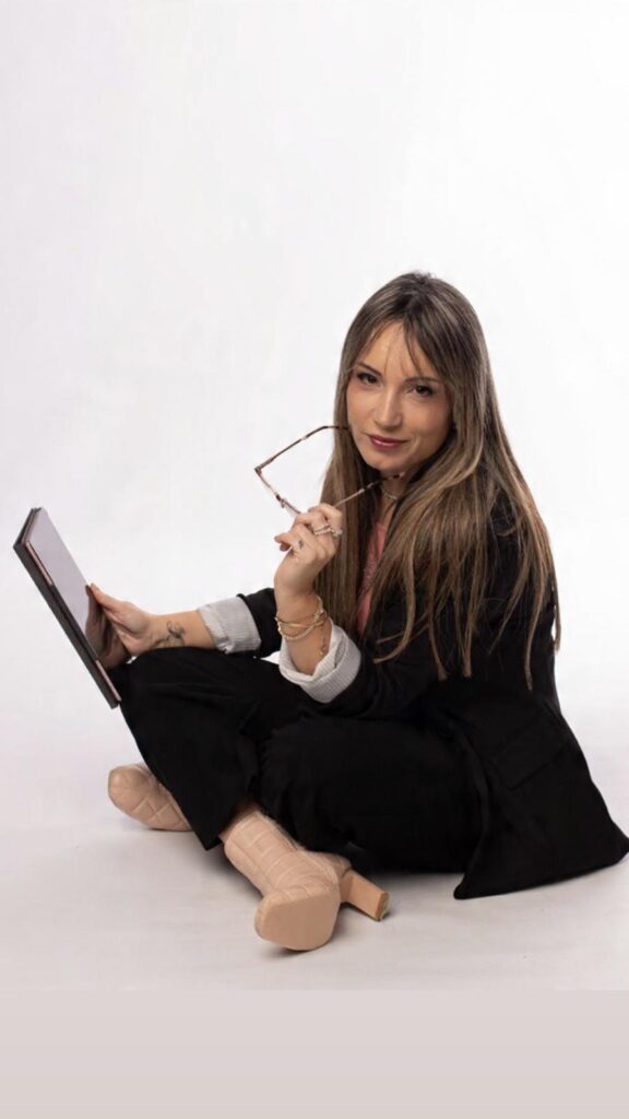 Patricia Laele piercer anilladora