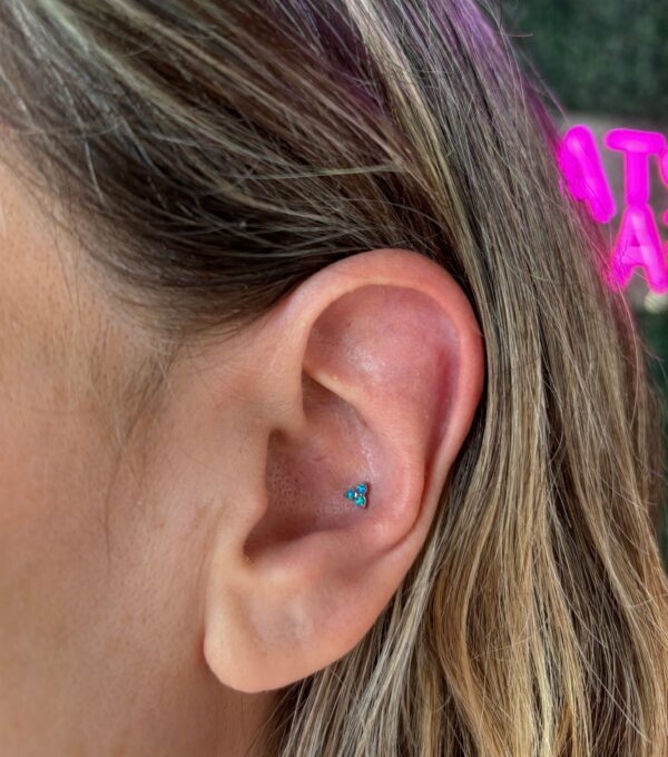 Flor tres picos azul